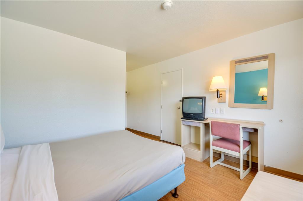 Rodeway Inn Tillmans Corner Kamer foto