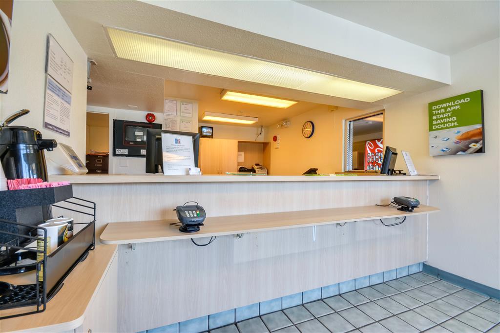 Rodeway Inn Tillmans Corner Interieur foto